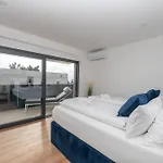 Laganini 2&4