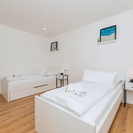 Laganini 2&4 * 波达卡